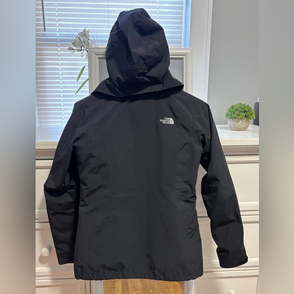 North Face Jacket - Picture 6 of 9